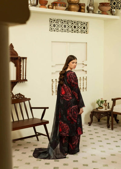 Rosé Noir – Stylish Floral Suit for Evening Glam