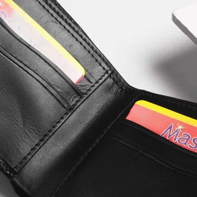 Geniune - Leather Wallet in Crocodile Pattern With - Soft Velvet Interior